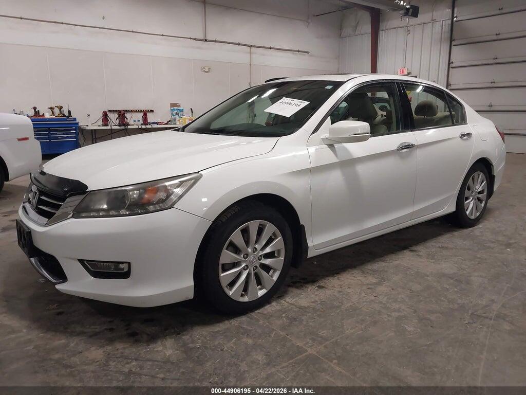 1HGCR3F87DA000175 2013 HONDA ACCORD photo no. 2