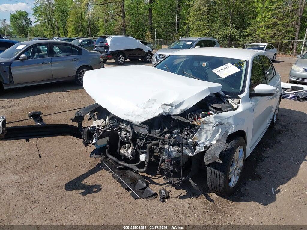 3VW2B7AJ9HM363910 2017 VOLKSWAGEN JETTA photo no. 2