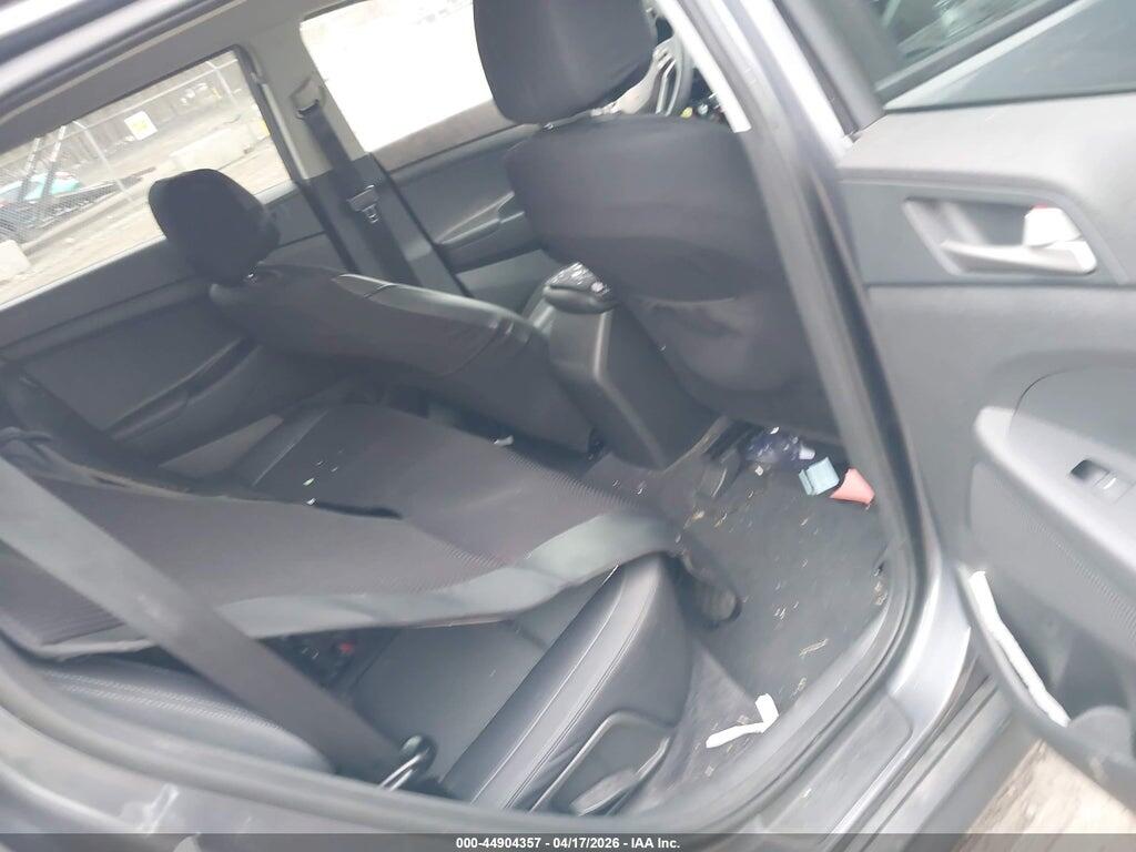 KM8J2CA49JU828488 2018 HYUNDAI TUCSON photo no. 8