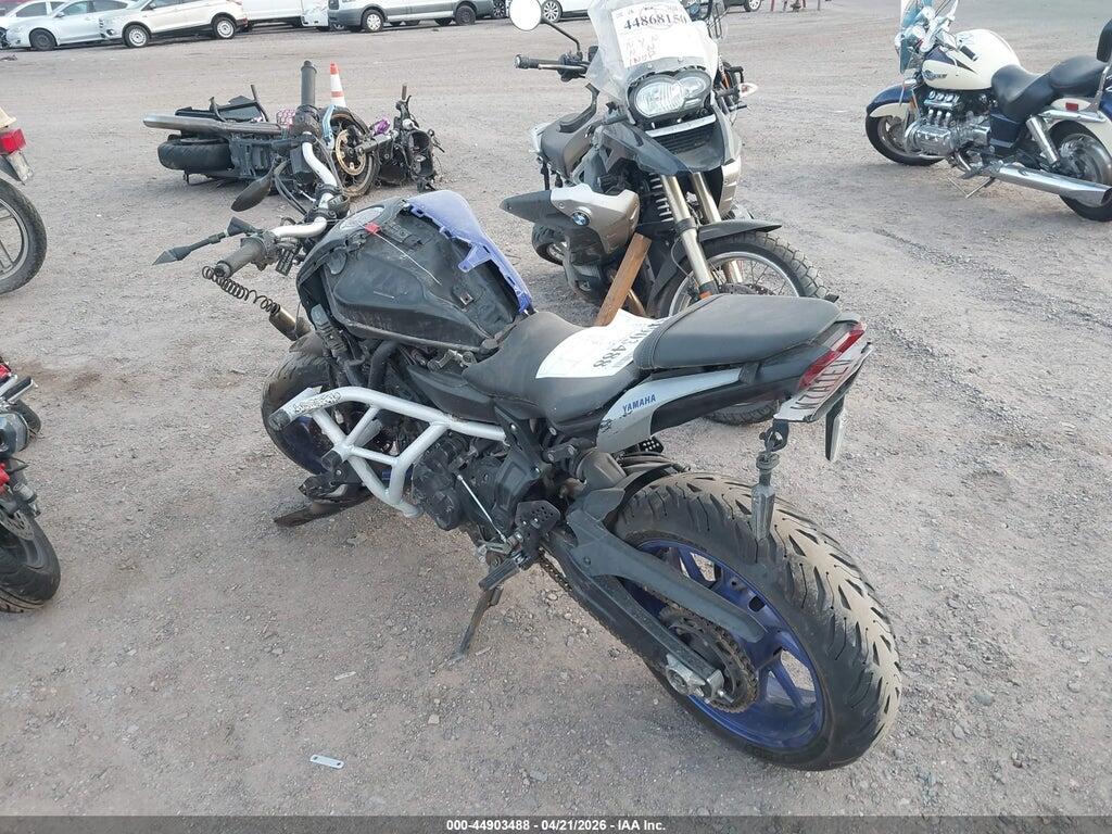 JYARM32E3MA001371 2021 YAMAHA MT07 photo no. 3