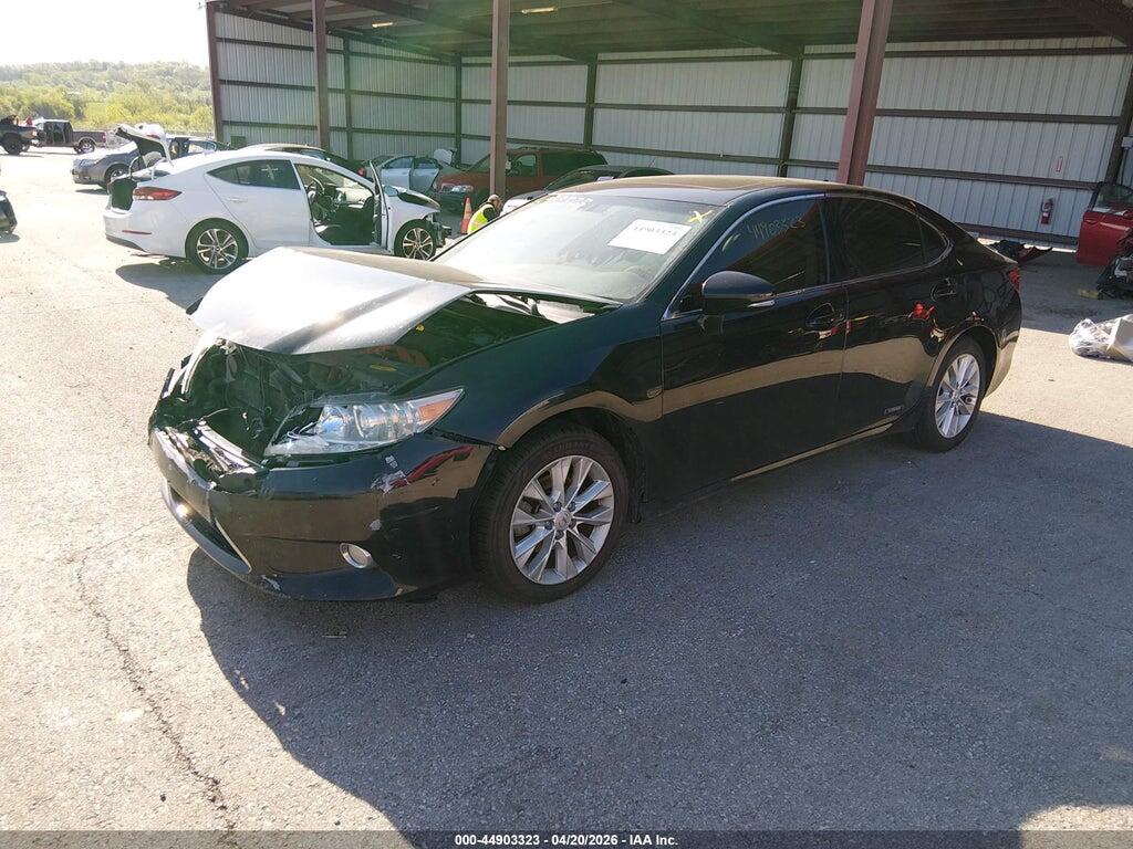 JTHBW1GG5D2007387 2013 LEXUS ES 300H photo no. 2