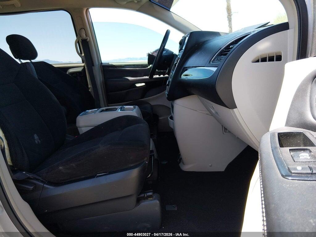 2C4RC1BG9ER377776 2014 CHRYSLER TOWN & COUNTRY photo no. 5