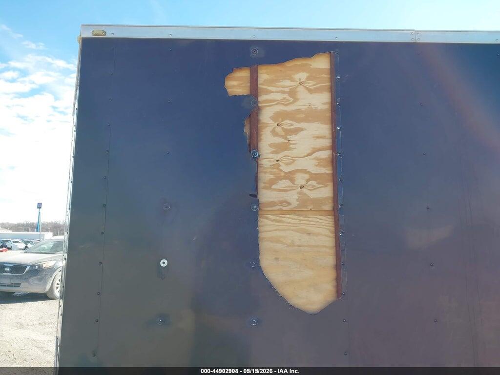 1W9BE2820JC598055 2018 CARGO WOW CARGO 24 photo no. 6