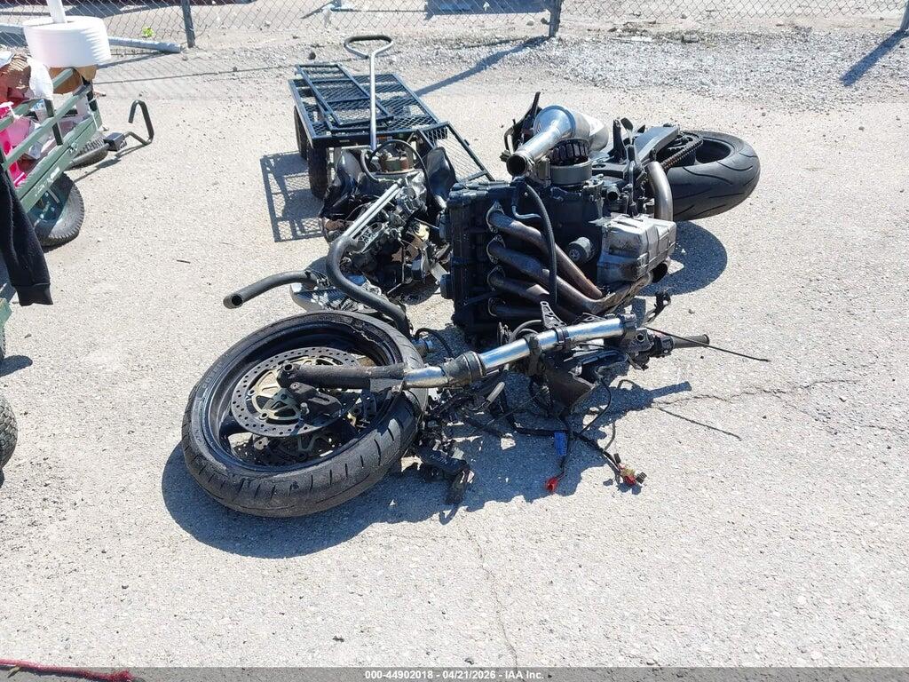 JH2SC35033M600641 2003 HONDA CBR1100 photo no. 5