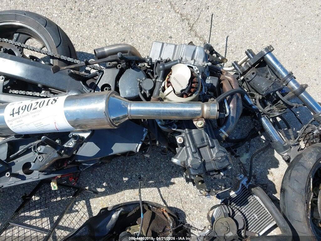 JH2SC35033M600641 2003 HONDA CBR1100 photo no. 8