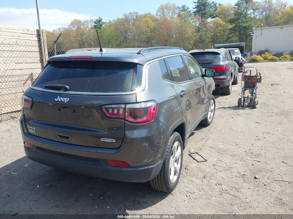 3C4NJDBB1KT647229 2019 JEEP COMPASS photo no. 4
