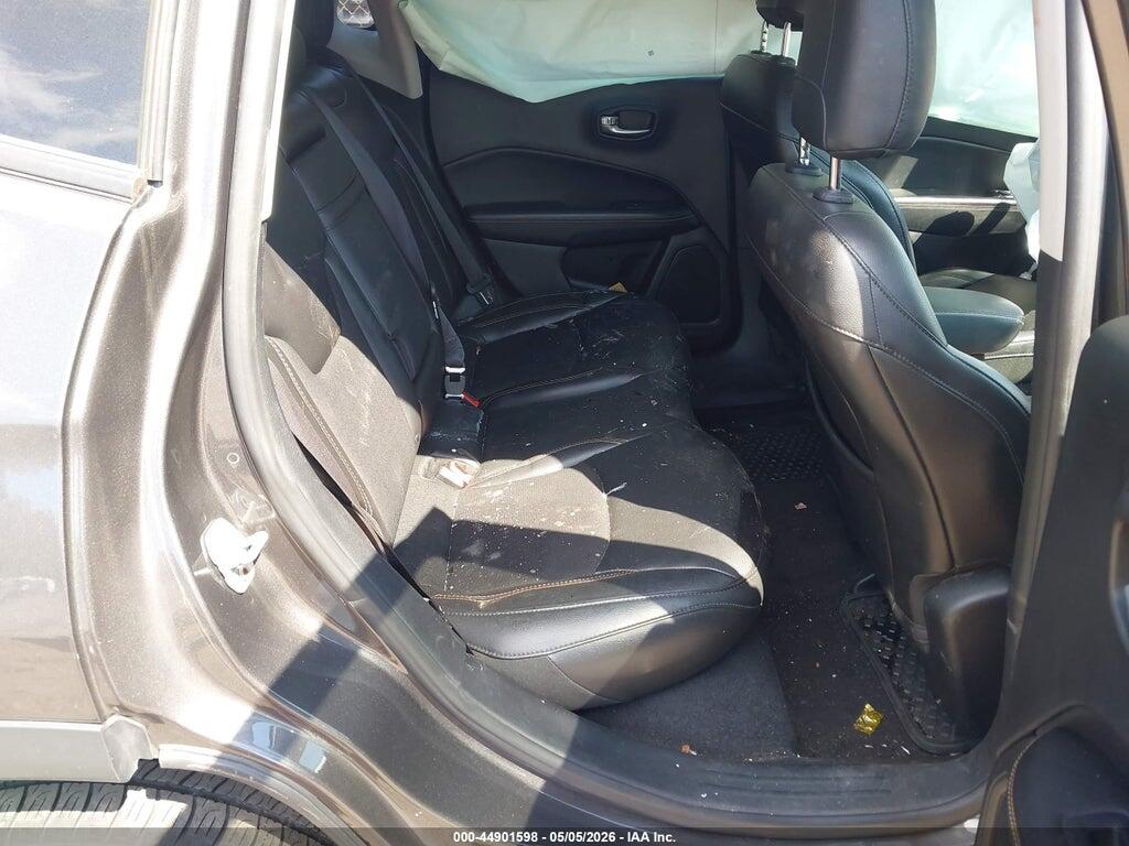 3C4NJDBB1KT647229 2019 JEEP COMPASS photo no. 8