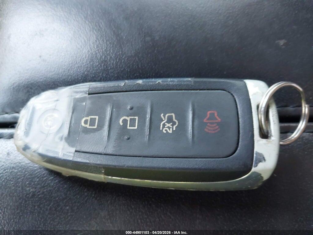 2LMDJ8JK3CBL09090 2012 LINCOLN MKX photo no. 11