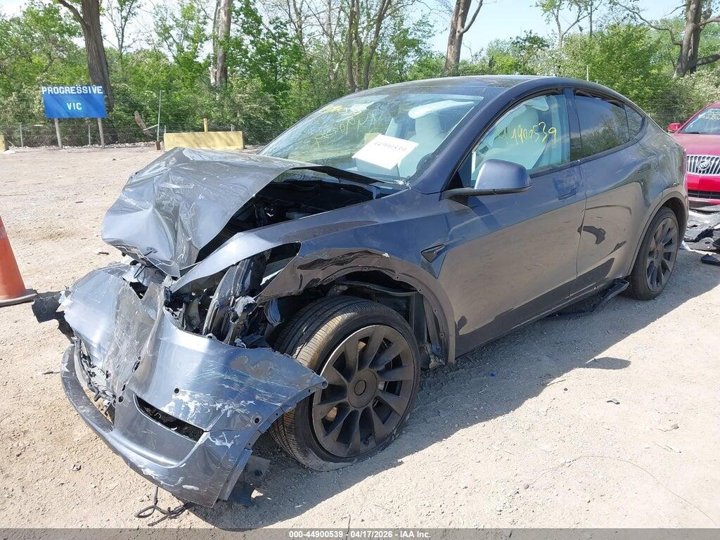 5YJYGAEE2MF267852 2021 TESLA MODEL Y photo no. 2