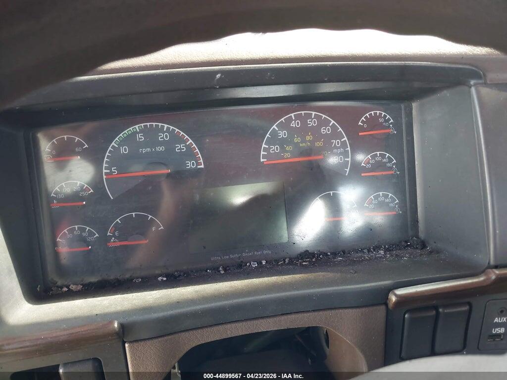 4V5RC9EH7DN136751 2013 VOLVO VAH photo no. 6