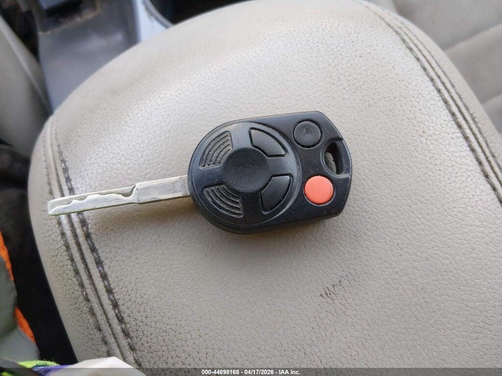1FADP5AU7DL524820 2013 FORD C-MAX HYBRID photo no. 11