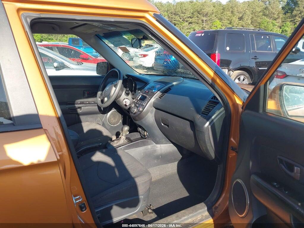 KNDJT2A27B7213898 2011 KIA SOUL photo no. 5