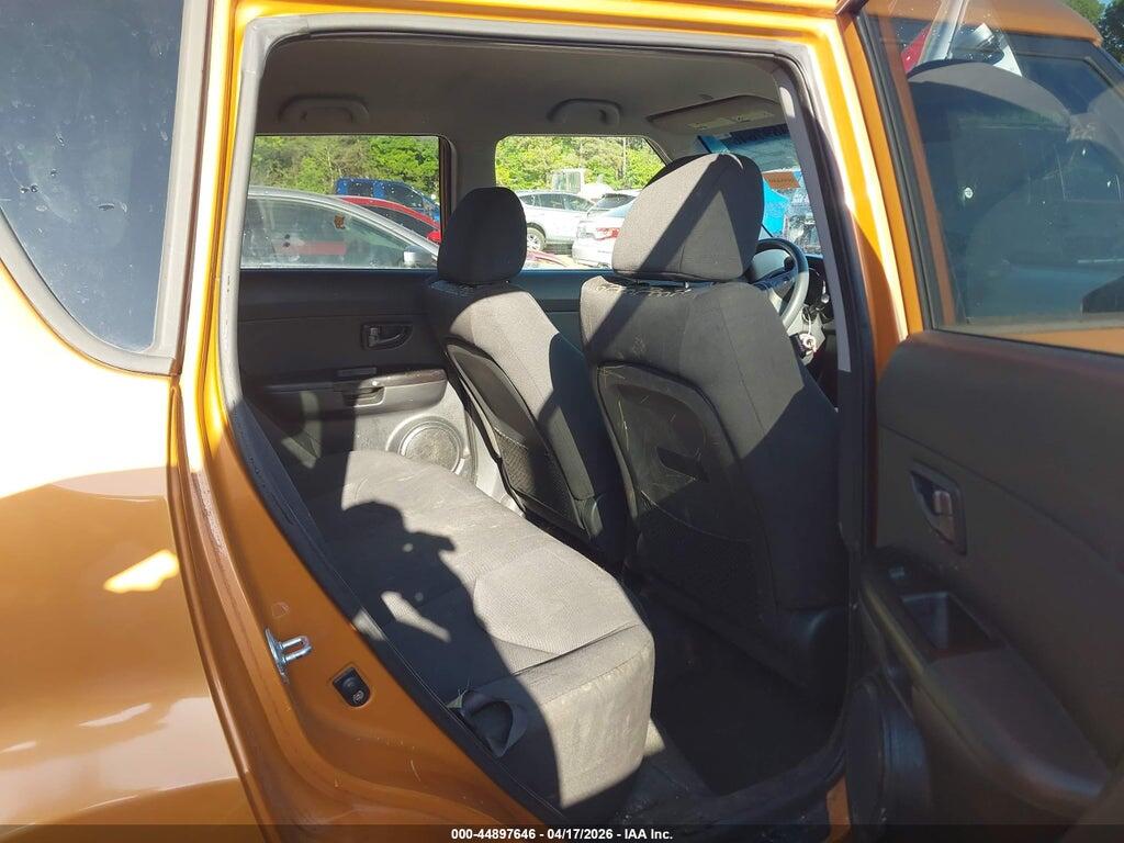 KNDJT2A27B7213898 2011 KIA SOUL photo no. 8