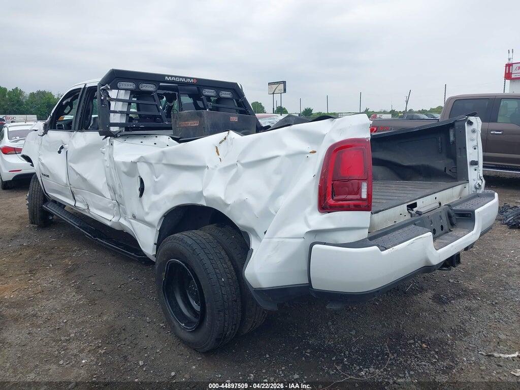 3C63RRJL3SG559841 2025 RAM 3500 photo no. 3