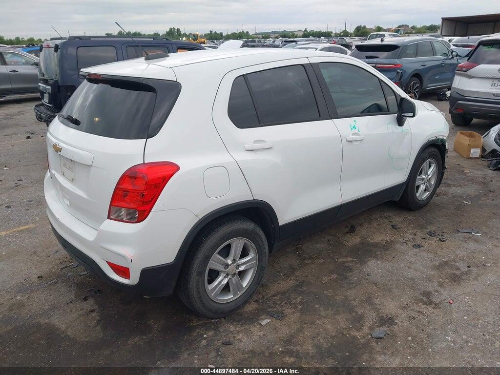 KL7CJKSB4MB301186 2021 CHEVROLET TRAX photo no. 4