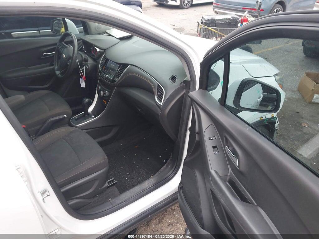 KL7CJKSB4MB301186 2021 CHEVROLET TRAX photo no. 5