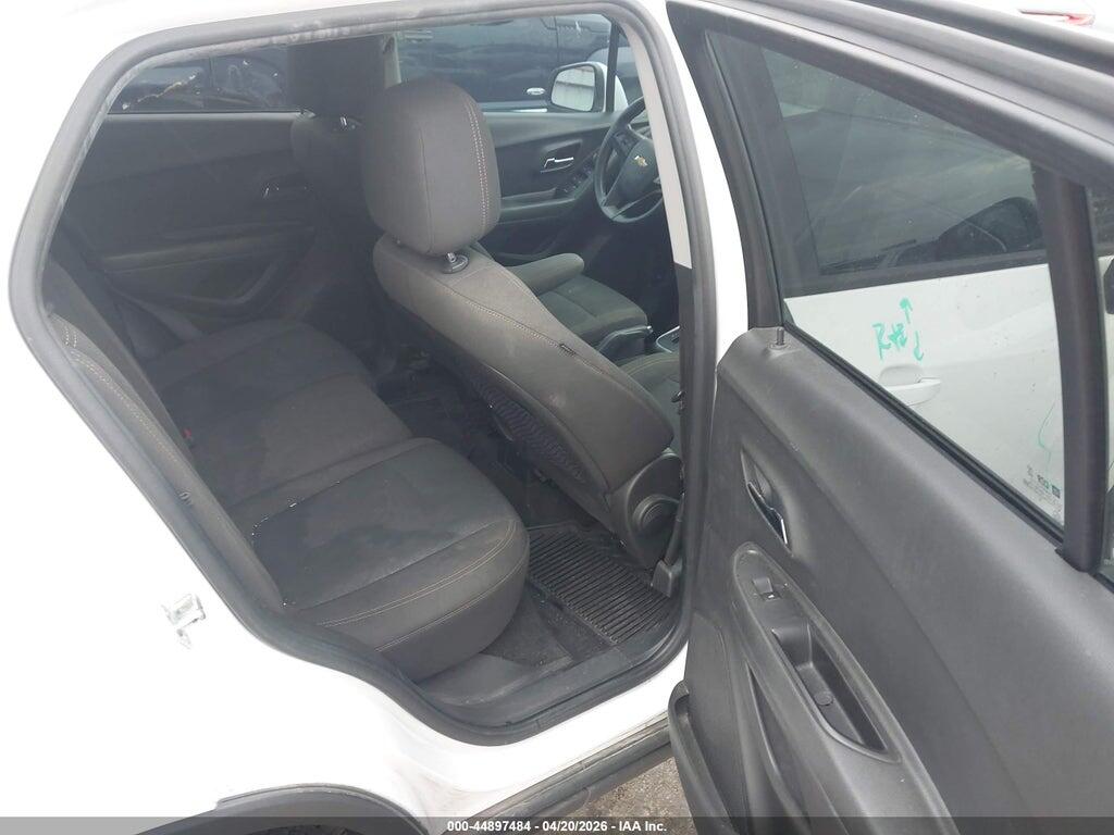 KL7CJKSB4MB301186 2021 CHEVROLET TRAX photo no. 8