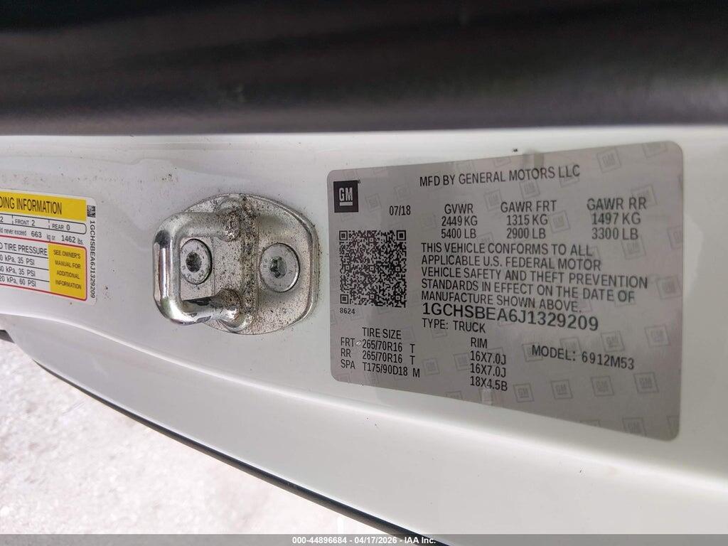 1GCHSBEA6J1329209 2018 CHEVROLET COLORADO photo no. 9