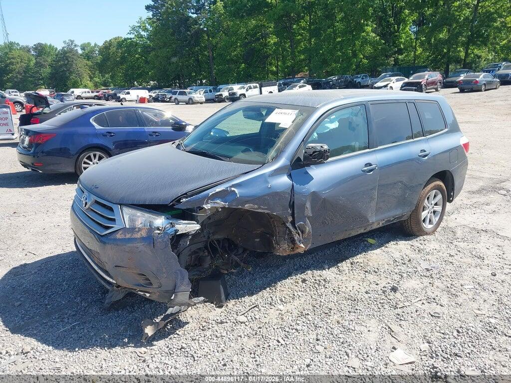 5TDZA3EH2DS044945 2013 TOYOTA HIGHLANDER photo no. 2