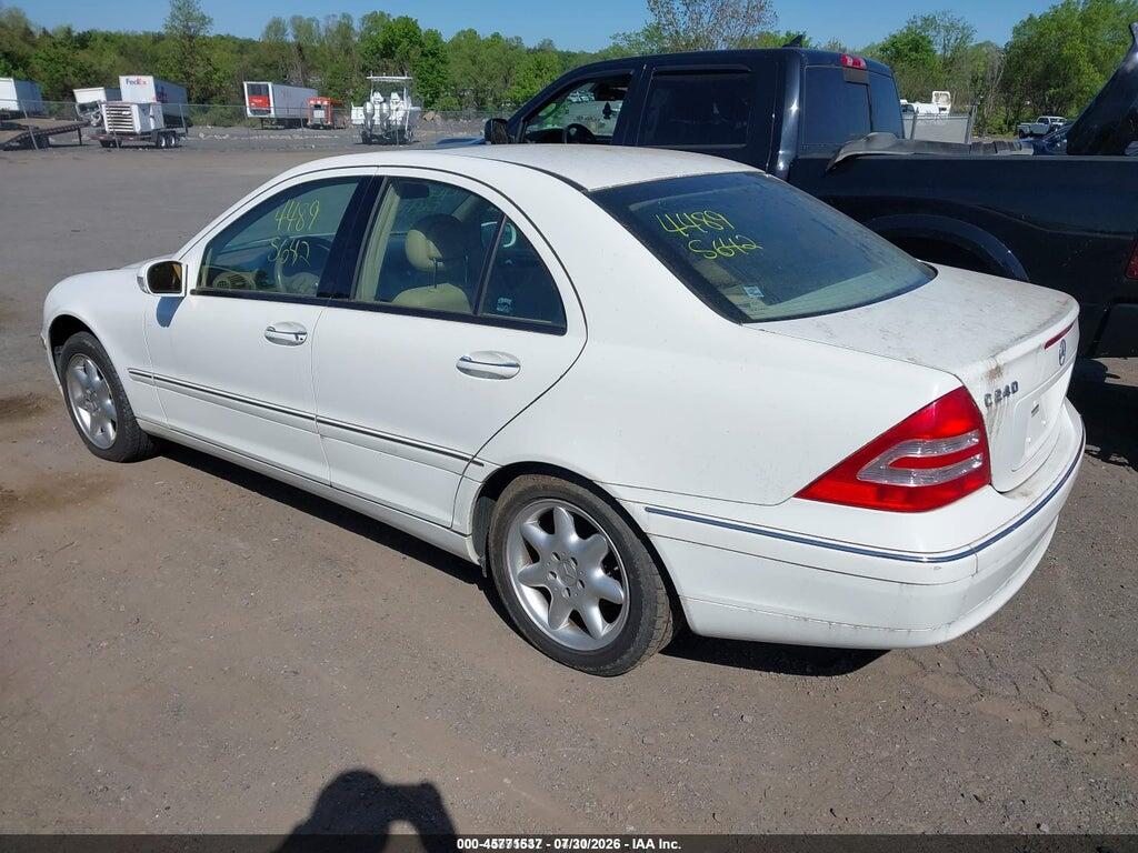 WDBRF61J43E013100 2003 MERCEDES-BENZ C 240 photo no. 3