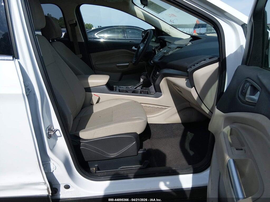 1FMCU0GD0HUA19562 2017 FORD ESCAPE photo no. 5