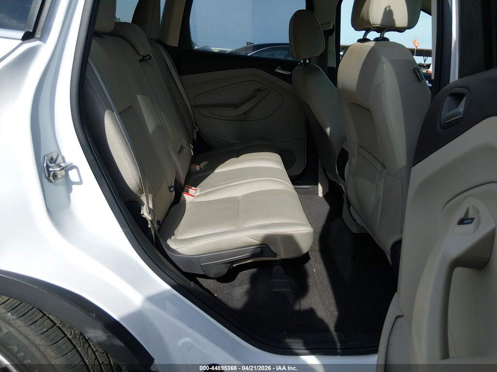 1FMCU0GD0HUA19562 2017 FORD ESCAPE photo no. 8