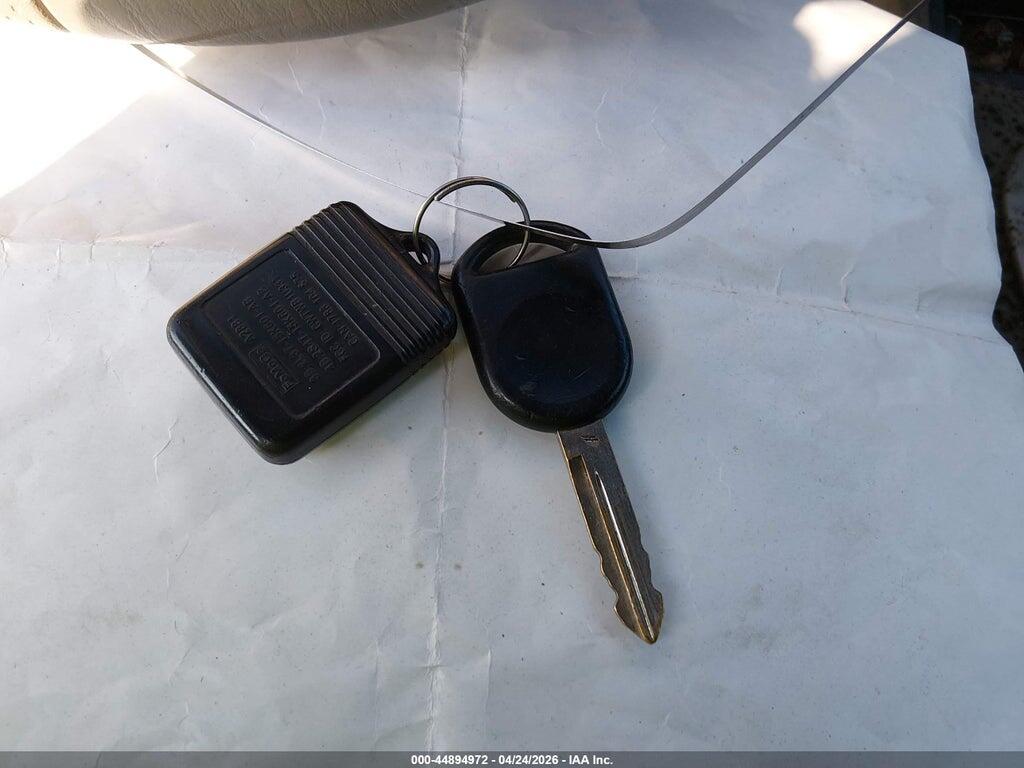 1FMYU93176KC87006 2006 FORD ESCAPE photo no. 11