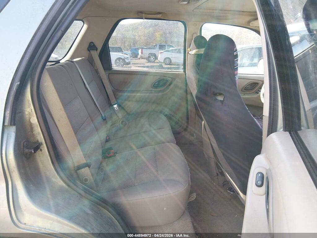 1FMYU93176KC87006 2006 FORD ESCAPE photo no. 8
