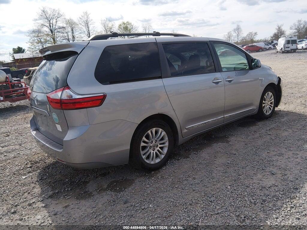 5TDYK3DC8FS575679 2015 TOYOTA SIENNA photo no. 4