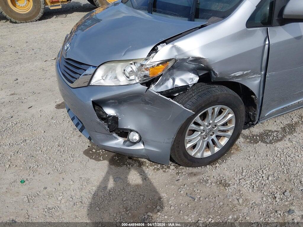 5TDYK3DC8FS575679 2015 TOYOTA SIENNA photo no. 6