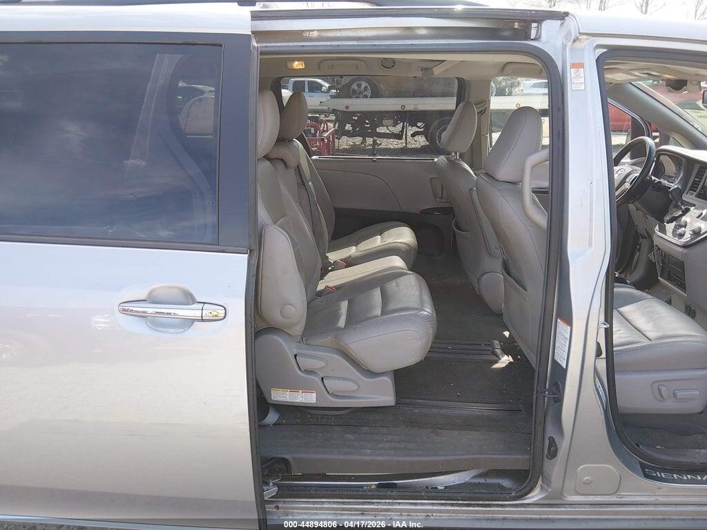 5TDYK3DC8FS575679 2015 TOYOTA SIENNA photo no. 8