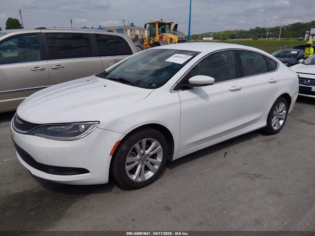 1C3CCCFB7HN500464 2017 CHRYSLER 200 photo no. 2