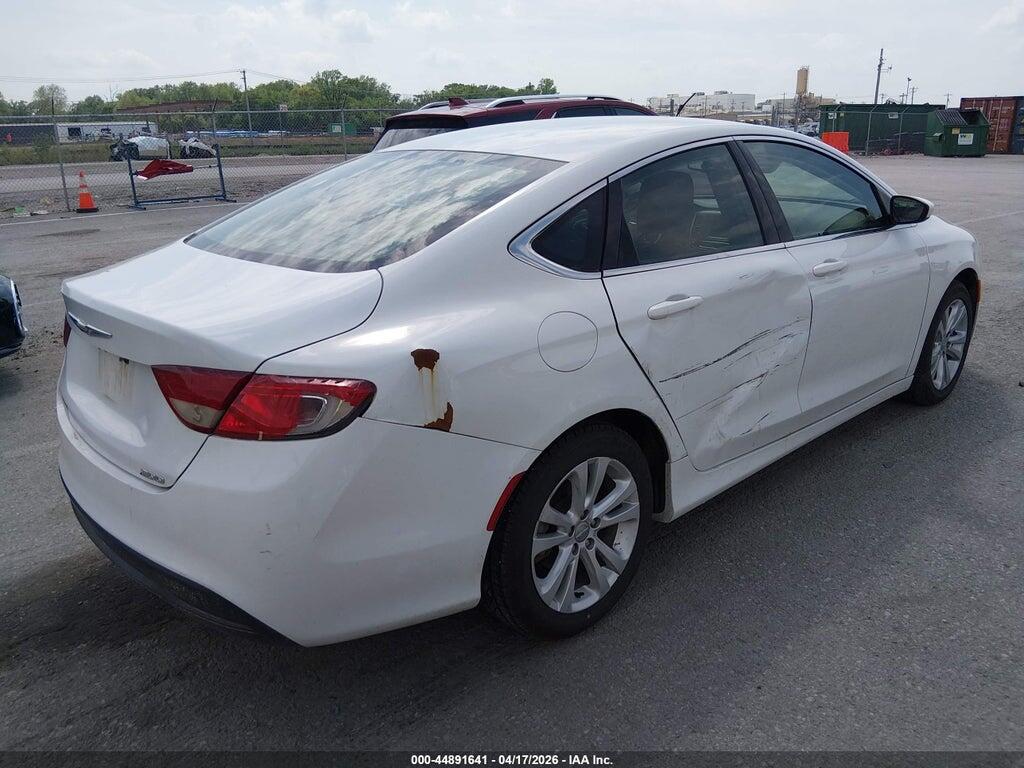 1C3CCCFB7HN500464 2017 CHRYSLER 200 photo no. 4