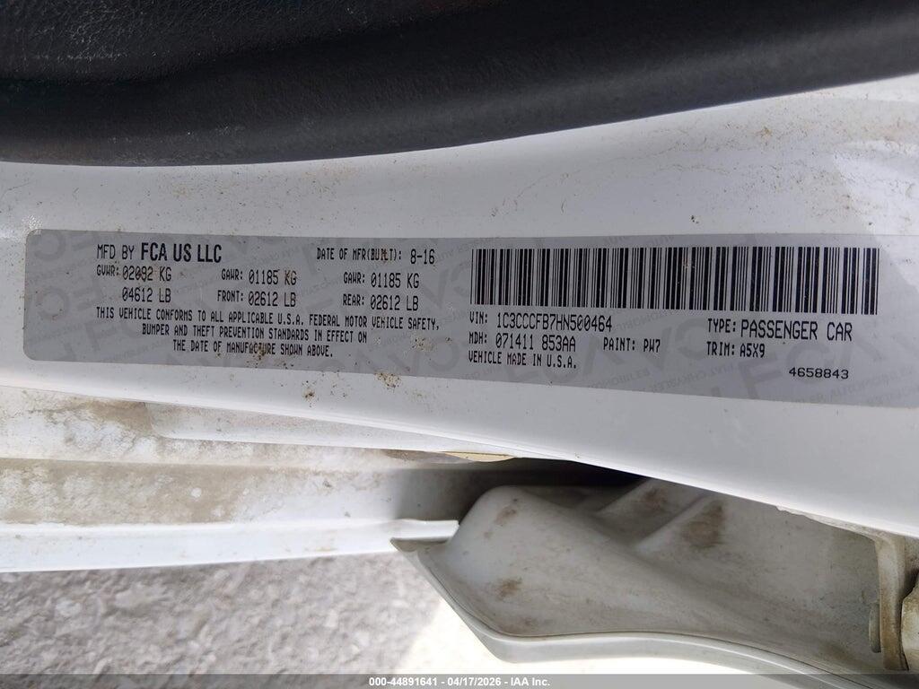1C3CCCFB7HN500464 2017 CHRYSLER 200 photo no. 9