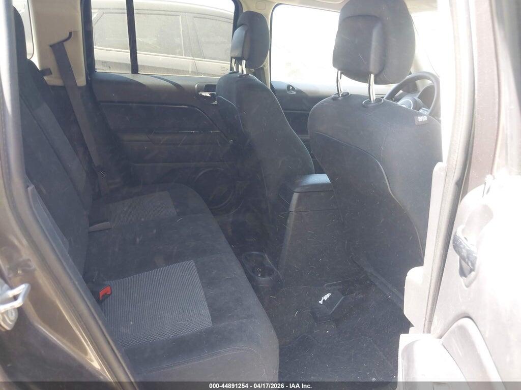 1C4NJPBA3GD669674 2016 JEEP PATRIOT photo no. 8