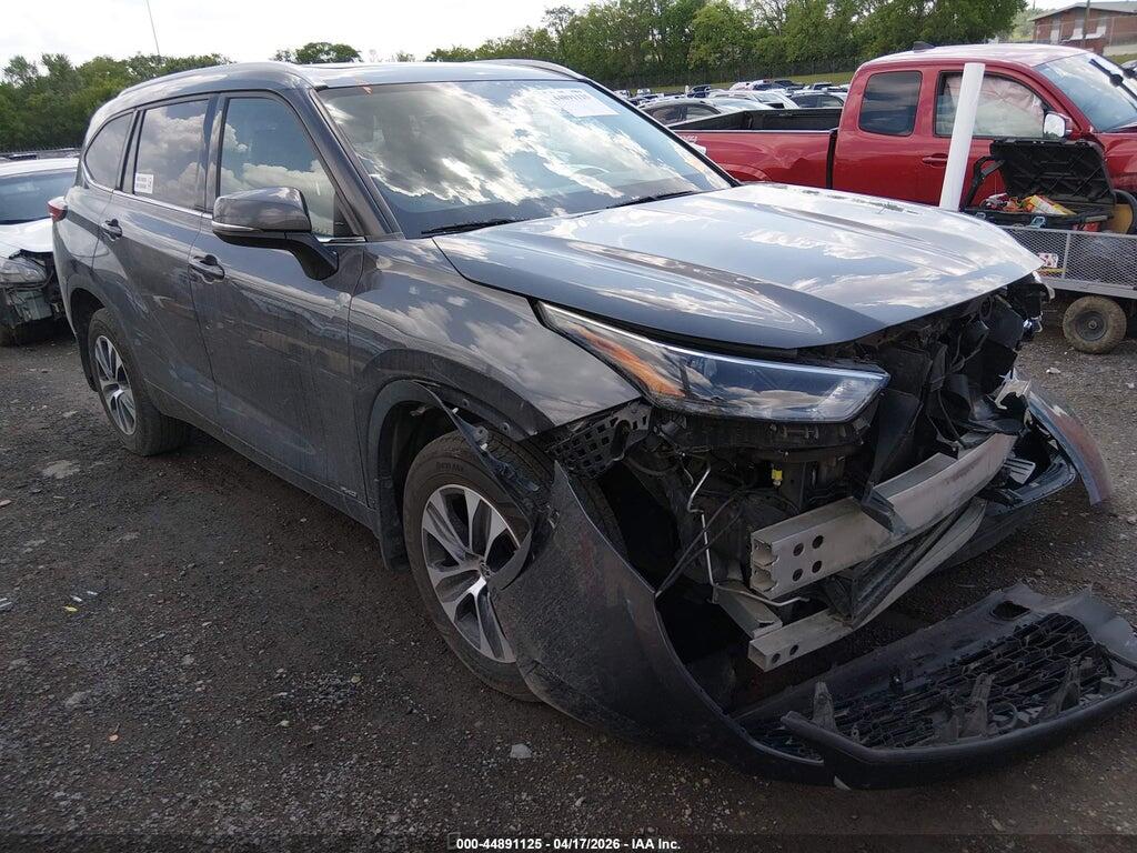 5TDHBRCH3NS549747 2022 TOYOTA HIGHLANDER photo no. 1