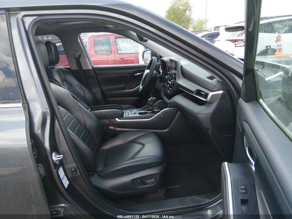 5TDHBRCH3NS549747 2022 TOYOTA HIGHLANDER photo no. 5