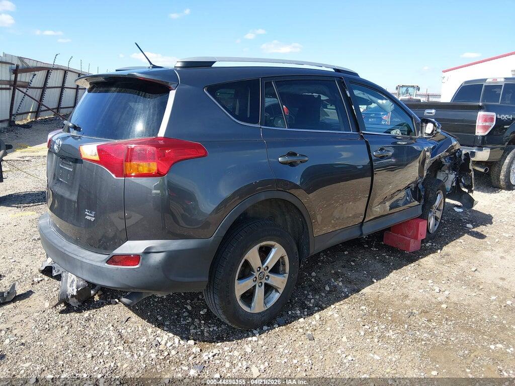 2T3RFREV8FW292225 2015 TOYOTA RAV4 photo no. 4