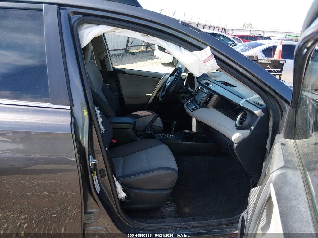 2T3RFREV8FW292225 2015 TOYOTA RAV4 photo no. 5
