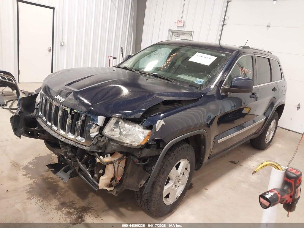 1C4RJFAG1DC626034 2013 JEEP GRAND CHEROKEE photo no. 2