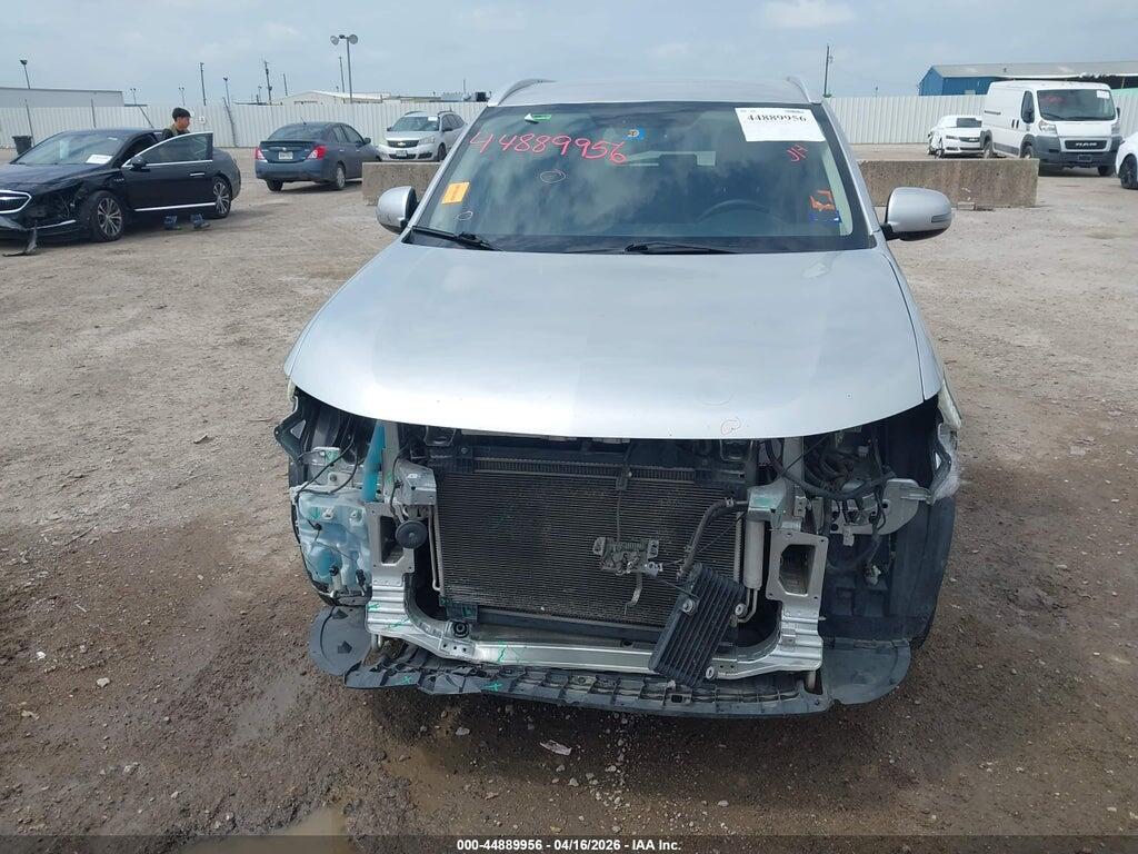 JA4AD3A36KZ028509 2019 MITSUBISHI OUTLANDER photo no. 6