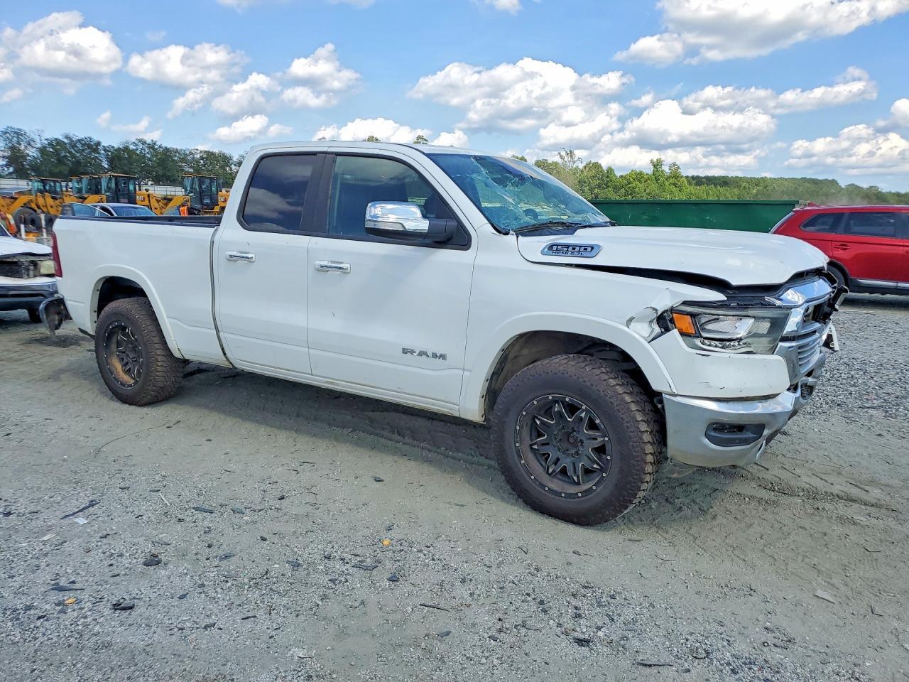 2021 RAM 1500 LARAMIE — Фото 4 из 12