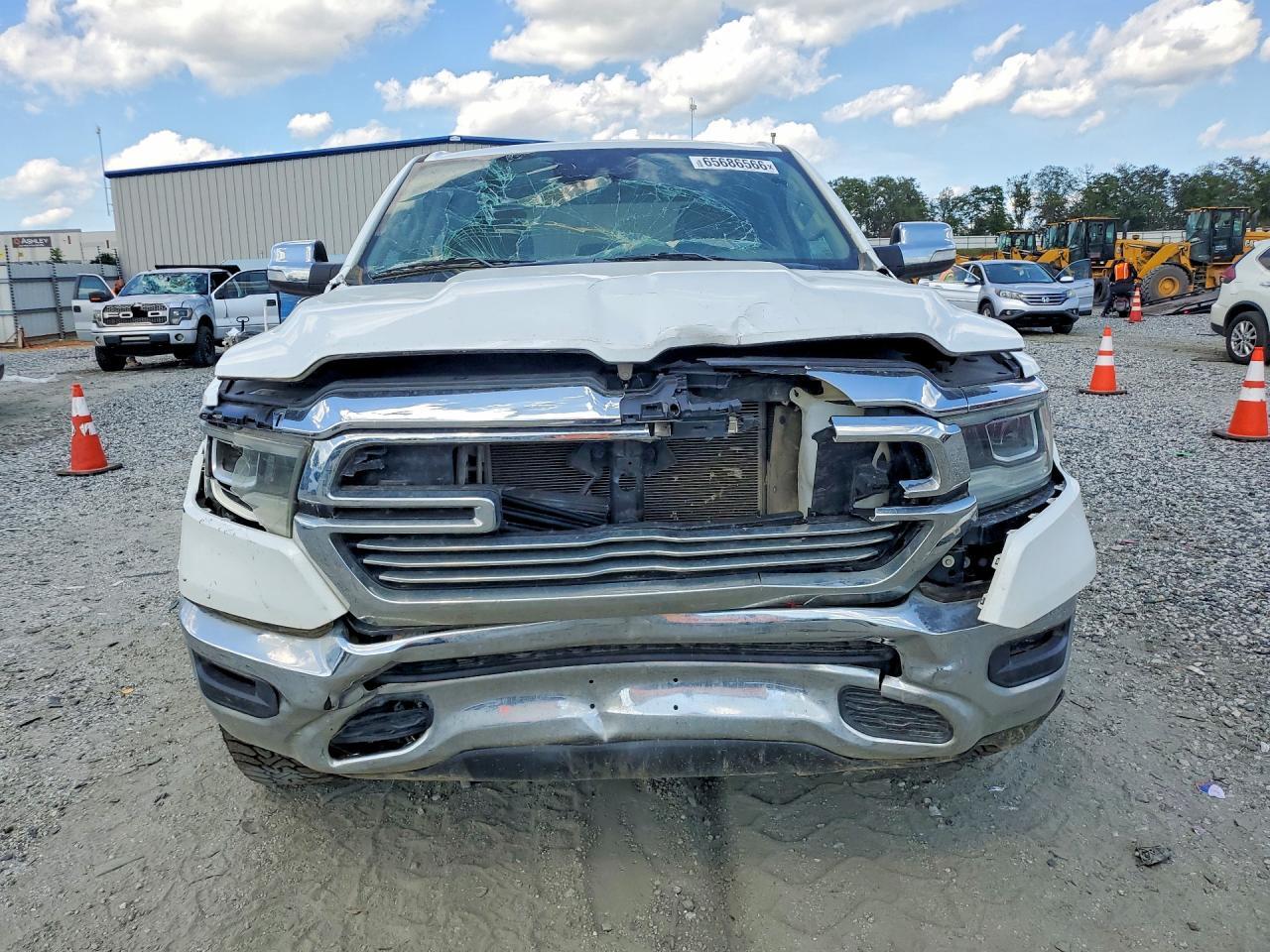2021 RAM 1500 LARAMIE — Фото 5 из 12