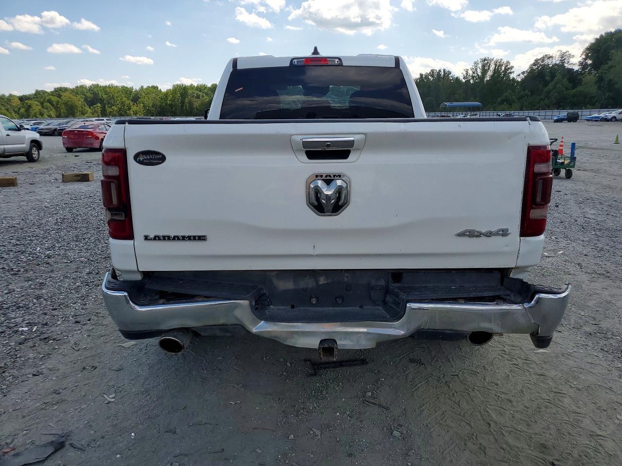 2021 RAM 1500 LARAMIE — Фото 6 из 12