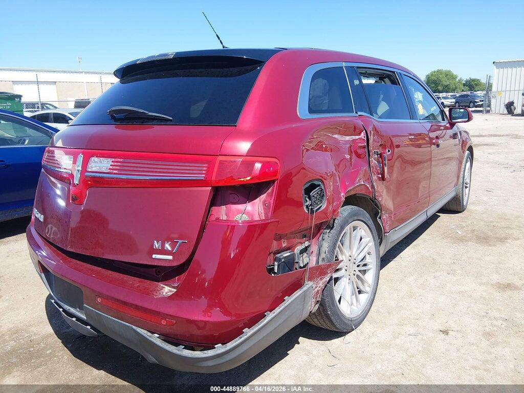 2LMHJ5AT3DBL50233 2013 LINCOLN MKT photo no. 4