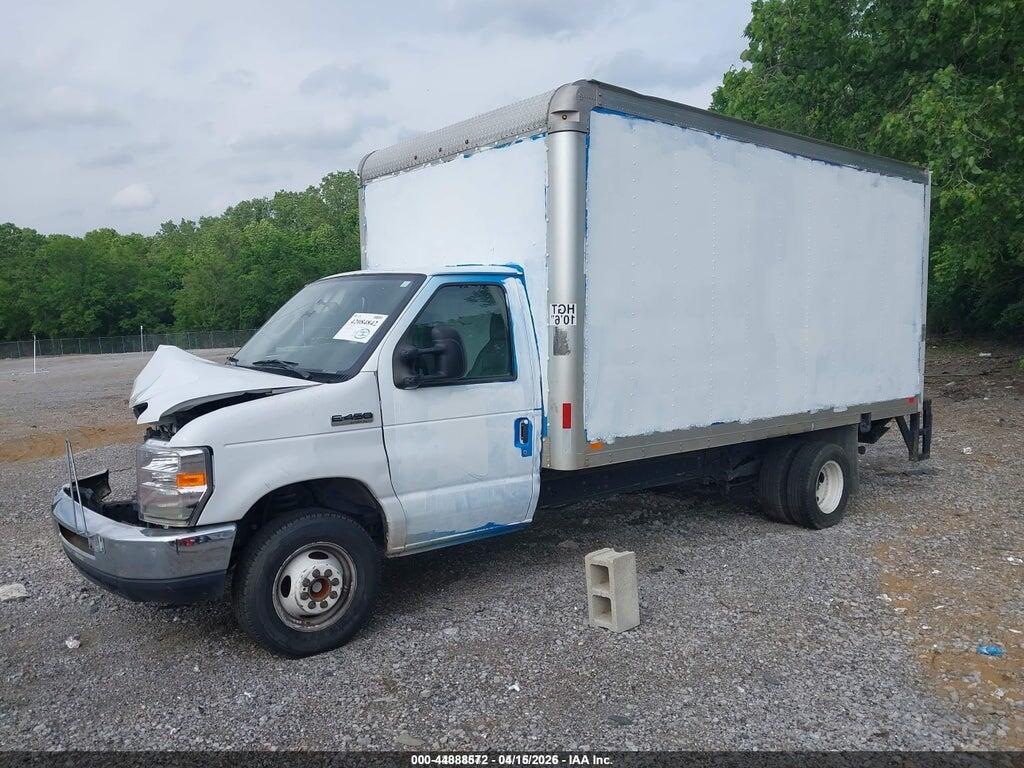 1FDXE4FS4JDC08713 2018 FORD E-450 CUTAWAY photo no. 2