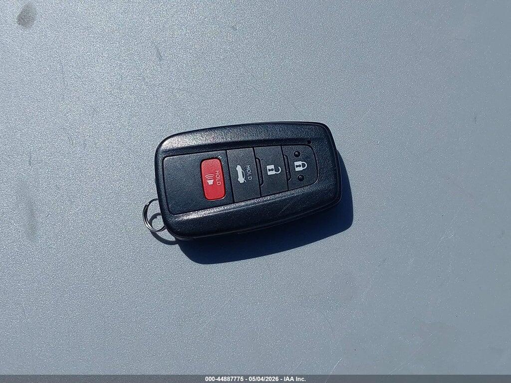 4T1K31AK5MU019983 2021 TOYOTA CAMRY photo no. 11