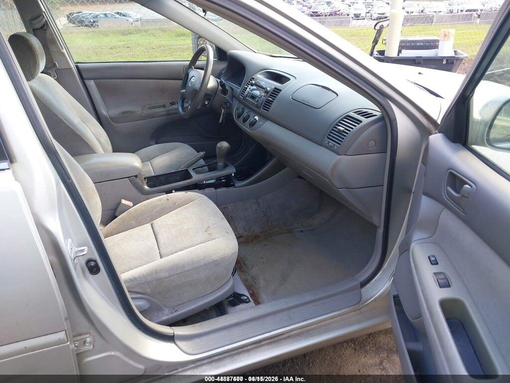 4T1BF32K12U020563 2002 TOYOTA CAMRY photo no. 5