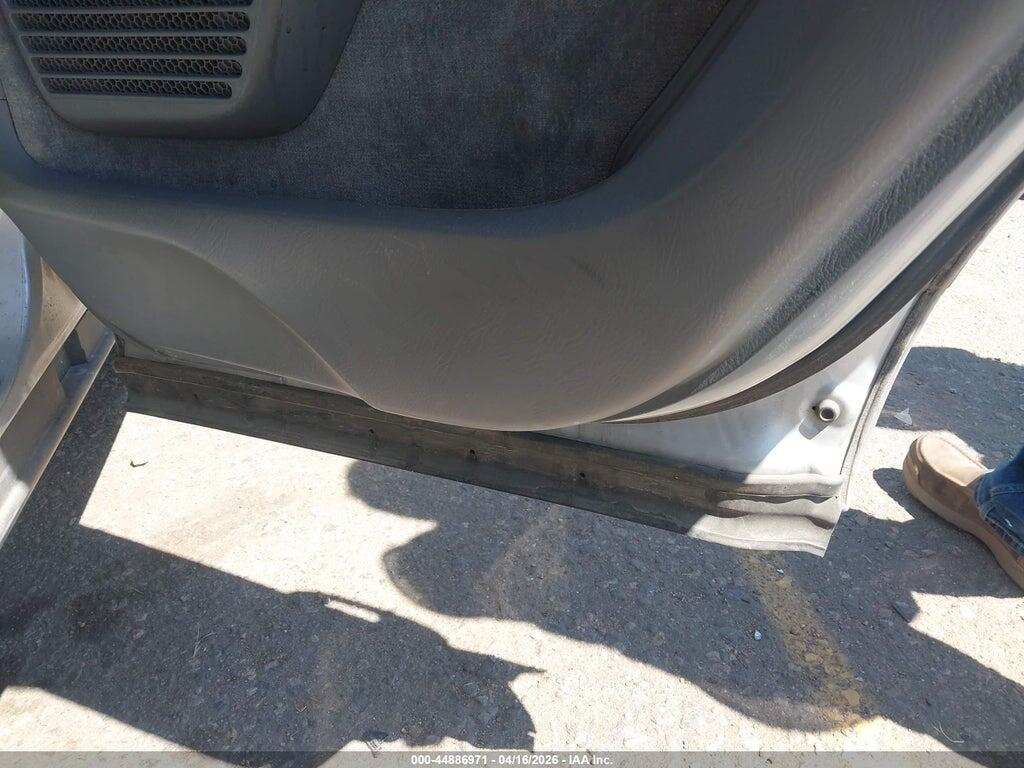 2HKYF18414H512180 2004 HONDA PILOT photo no. 8