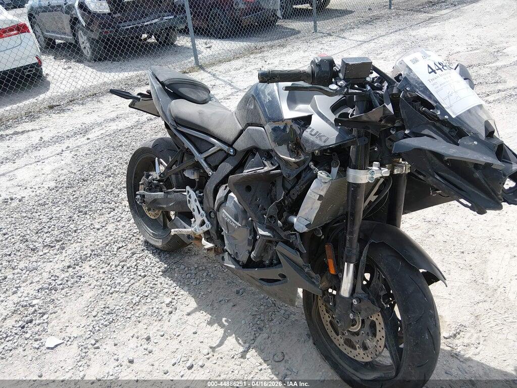 JS1EM13B1S7102327 2025 SUZUKI GSX800 photo no. 1